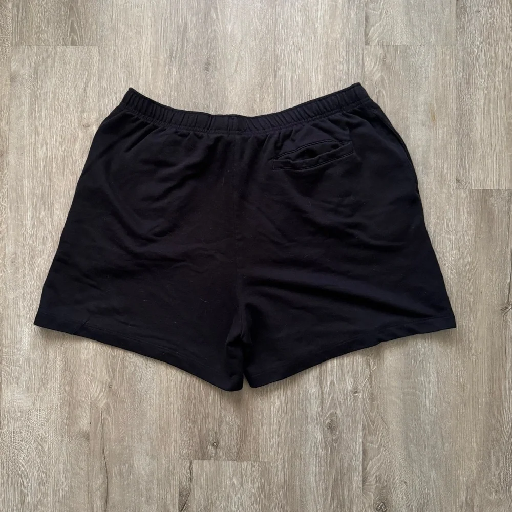 North Face Men’s Black Fleece Sweat Shorts Athleisure Size M